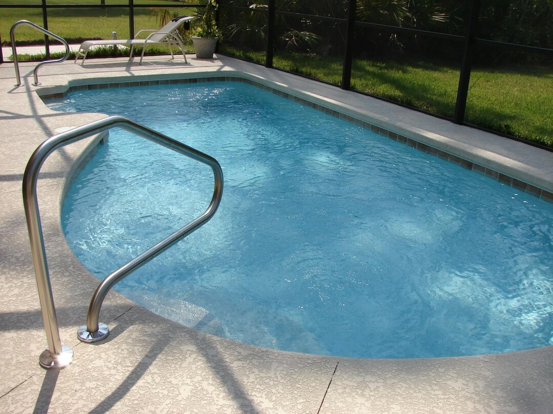 Professional Pool Cleaning Services in Miramar